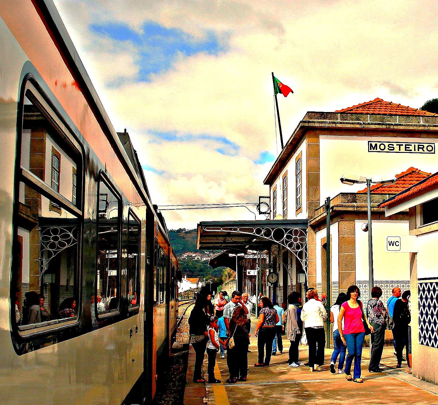 Imagem de referência de Estação Ferroviária de Mosteirô, descrito nos dados abertos como estação ferroviária em Portugal