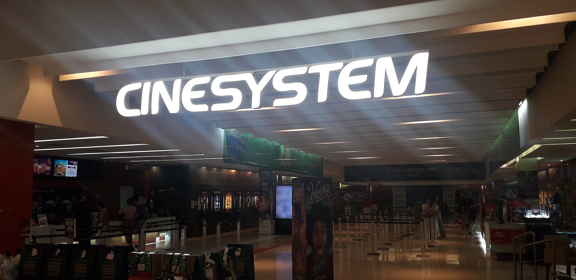 Imagem de referência de Cinesystem Villa Romana, descrito nos dados abertos como cinema complex in the city of Florianópolis
