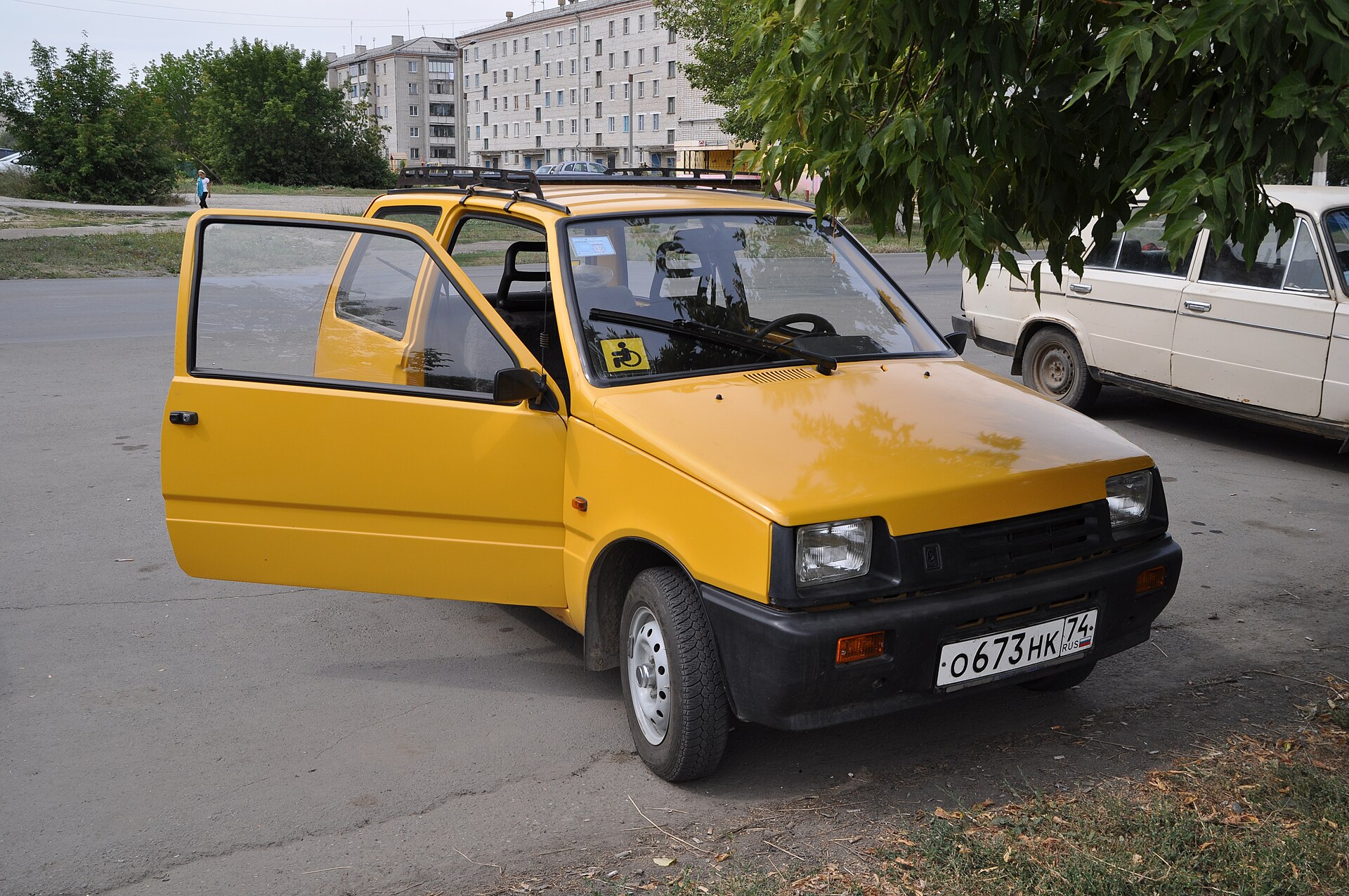 Imagem de referência de Lada Oka, descrito nos dados abertos como automóvel citadino produzido na União Soviética