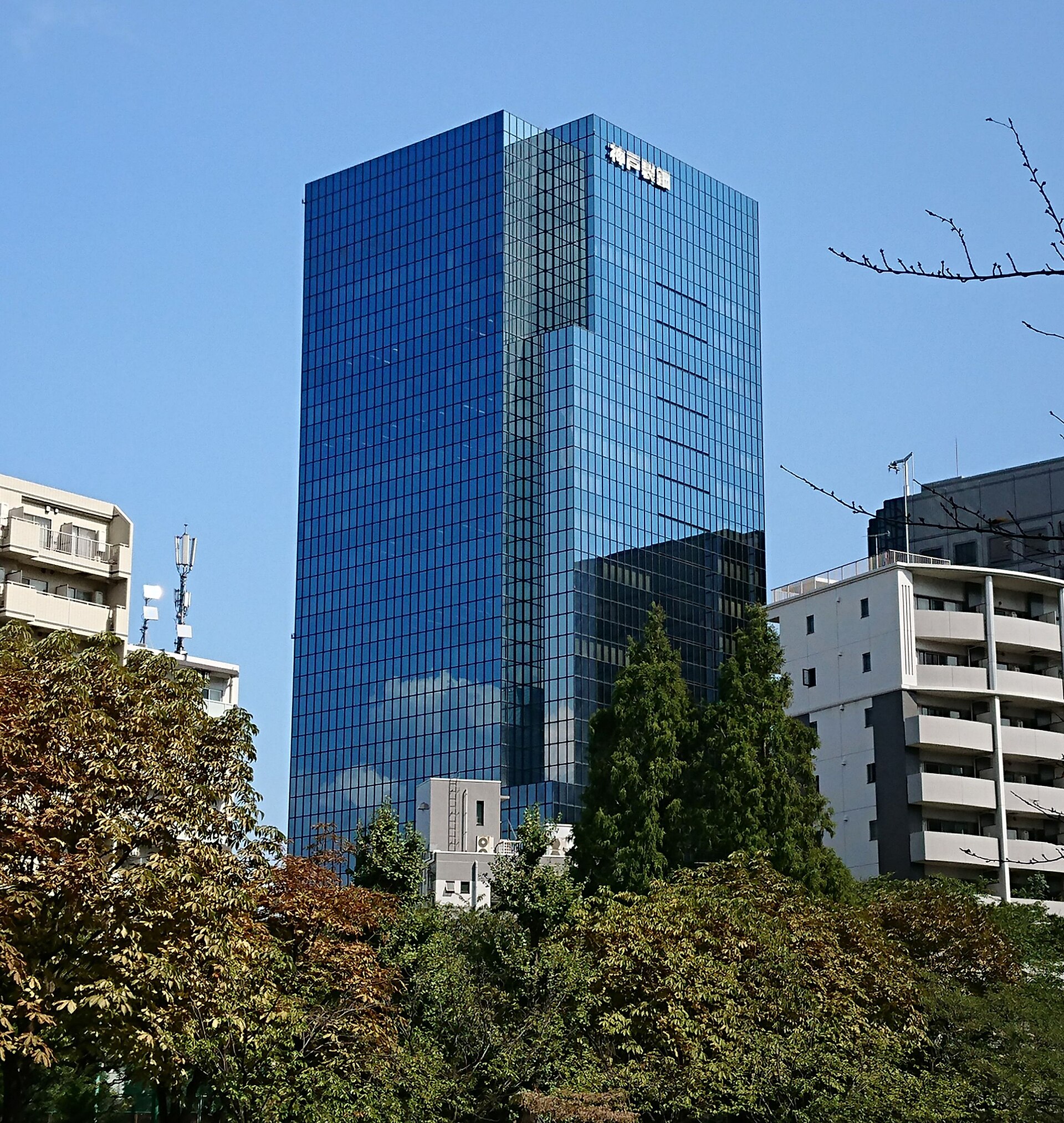 Imagem de referência relacionada a Kobe Steel, item descrito como registro de referência sobre Kobe Steel, organizado a partir de dados estruturados abertos