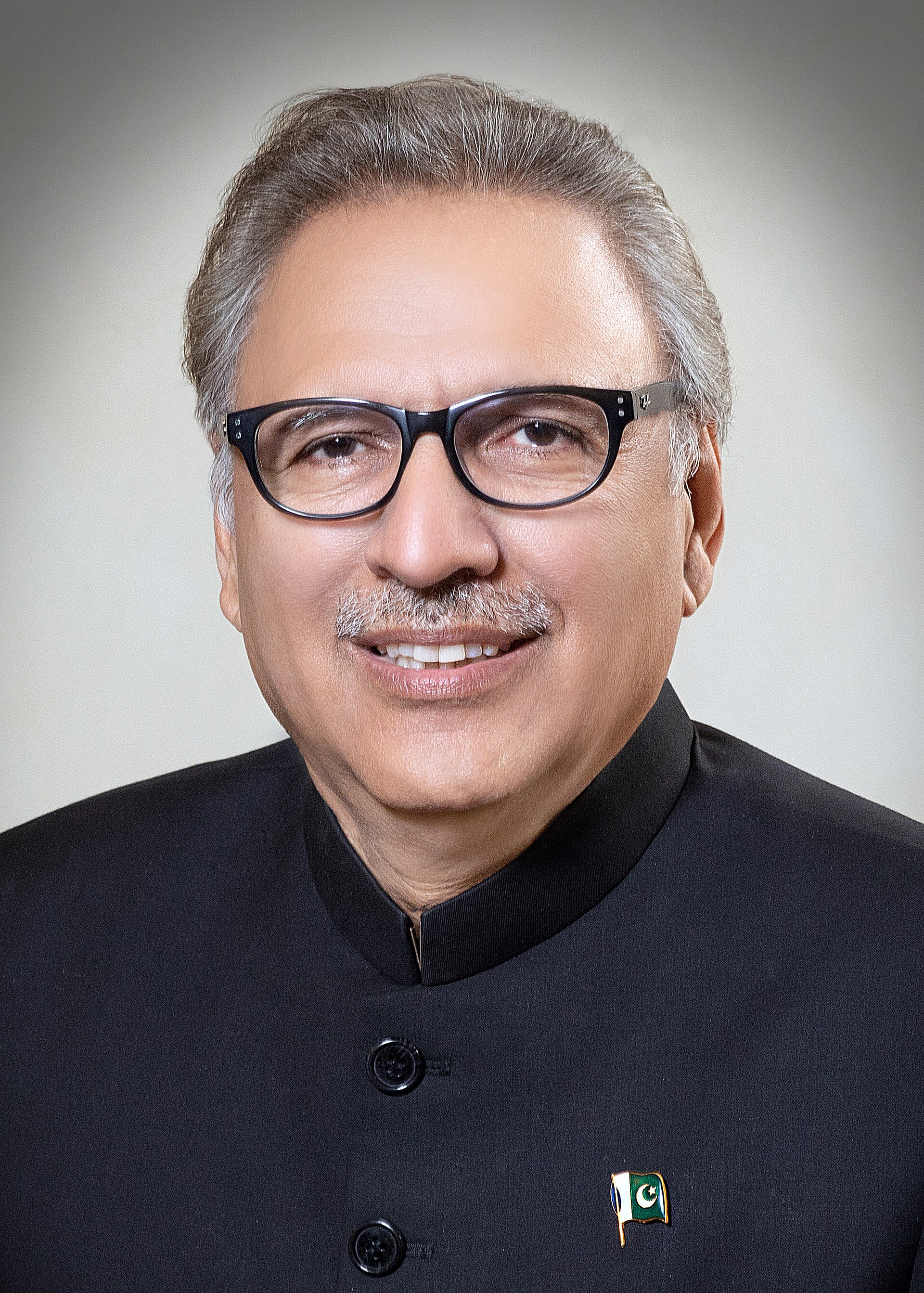 Imagem de referência de Arif Alvi, descrito nos dados abertos como político paquistanês, Presidente do Paquistão
