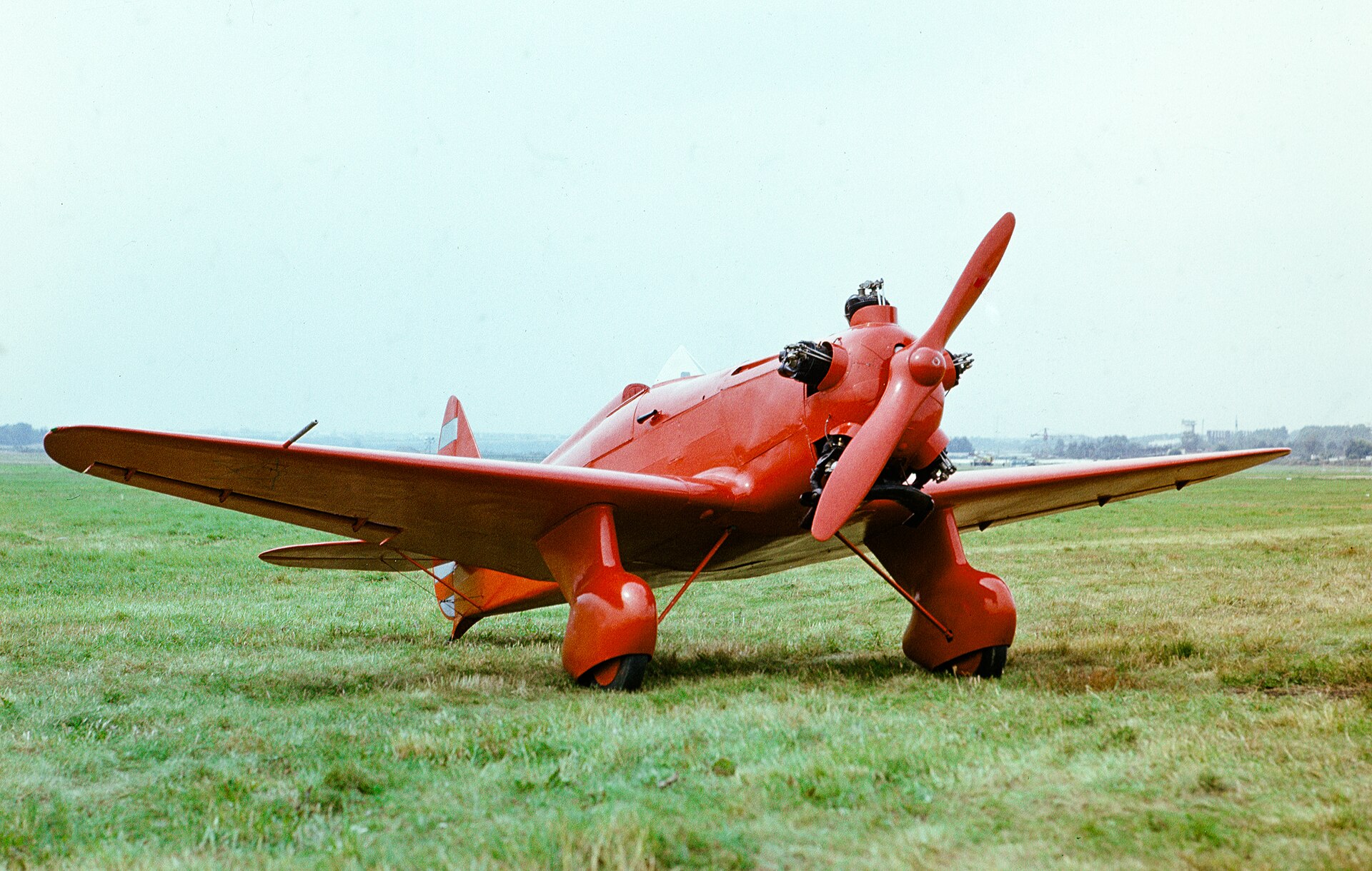 Imagem de referência de Yakovlev UT-1, descrito nos dados abertos como avião de treinamento