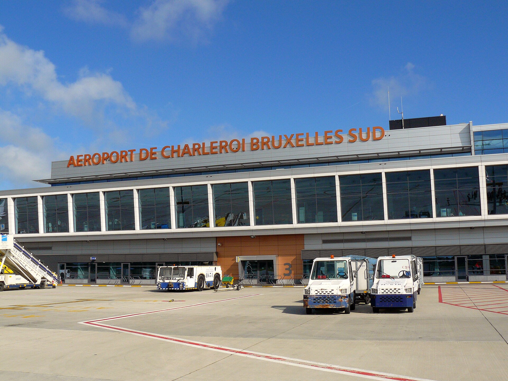 Imagem de referência de Aeroporto de Charleroi Bruxelas Sul, descrito nos dados abertos como aeroporto da Bélgica
