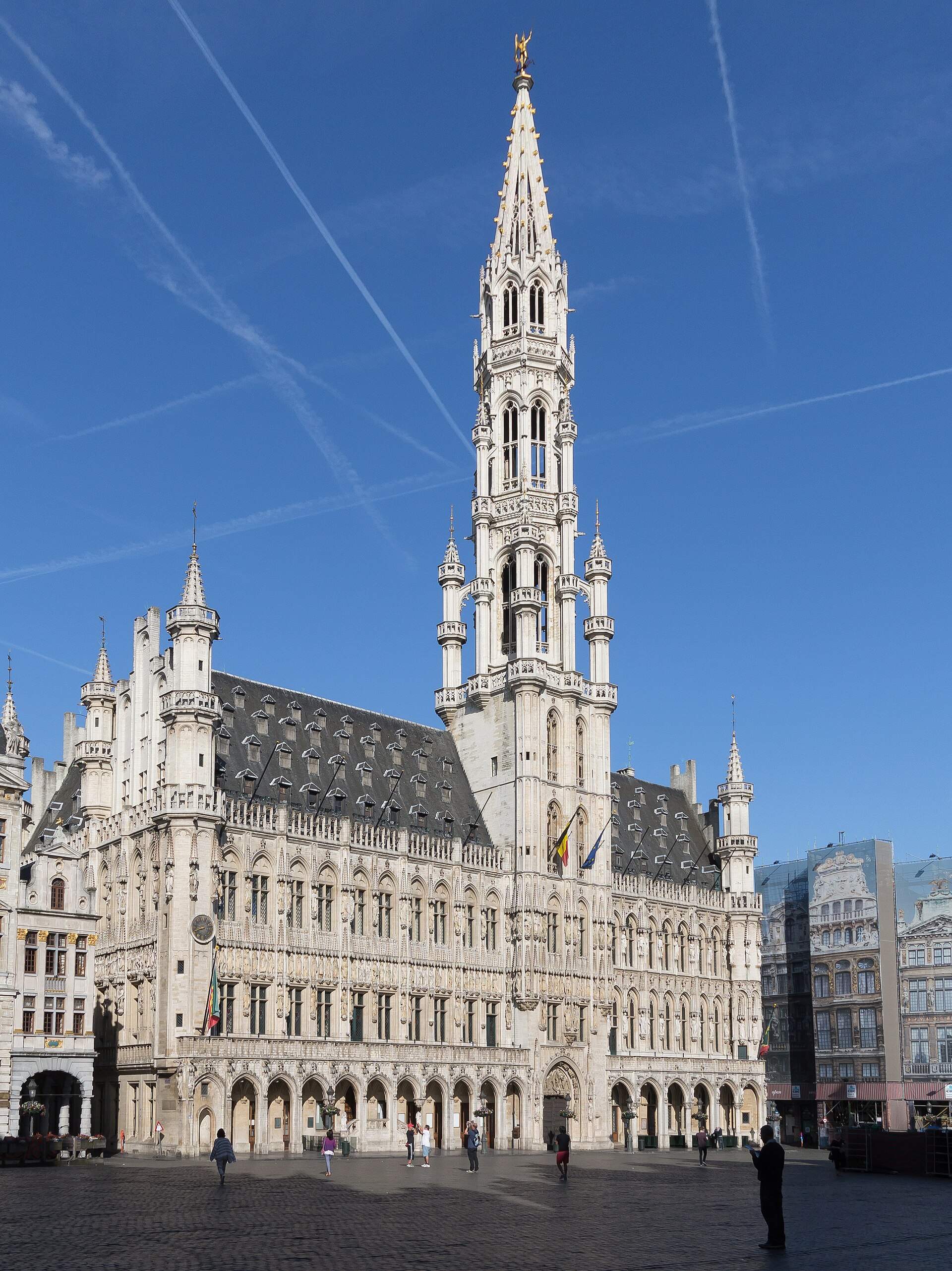 Imagem de referência de Prefeitura de Bruxelas, descrito nos dados abertos como prédio gótico na Bélgica