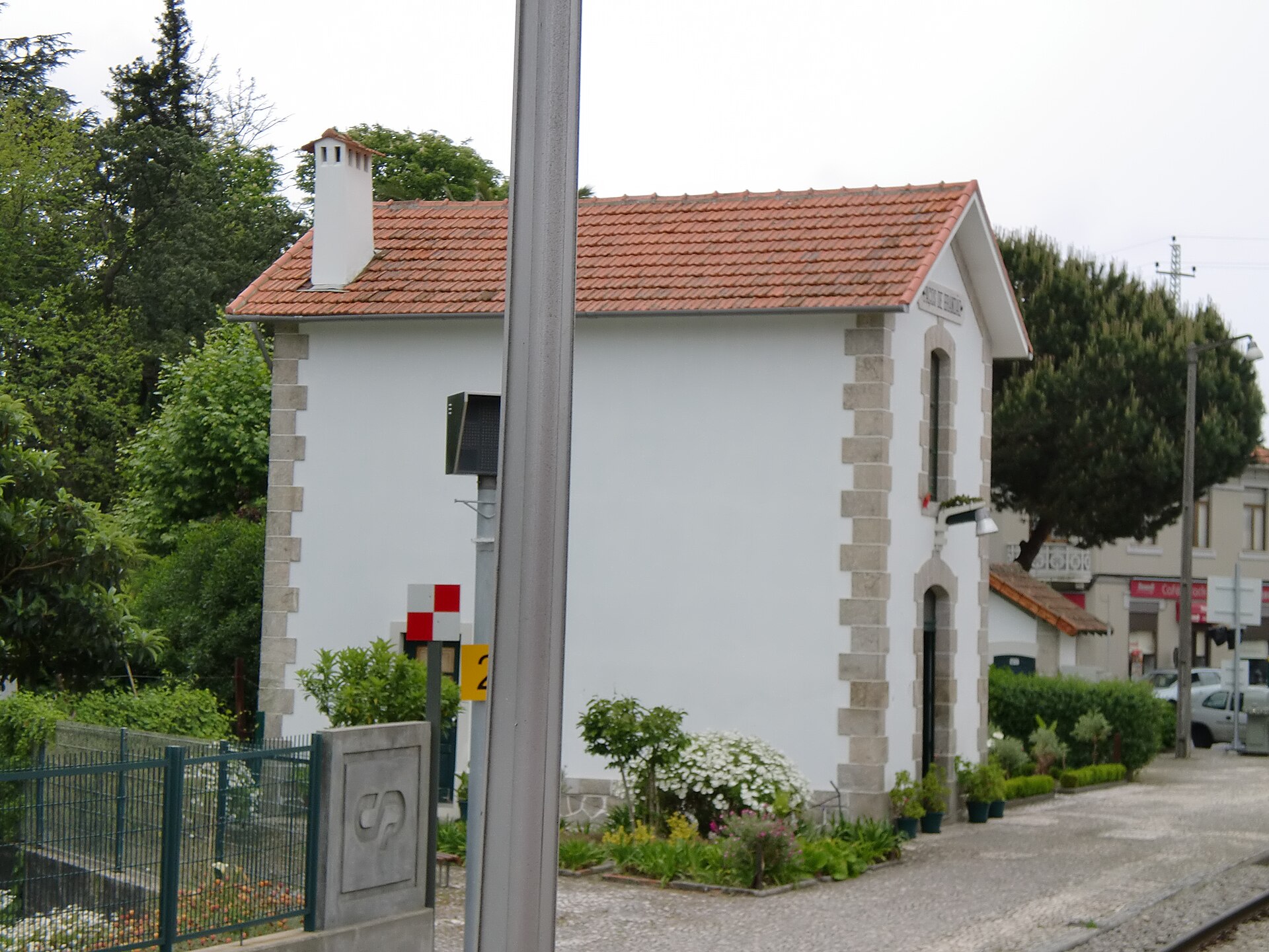 Imagem de referência de Estação Ferroviária de Paços de Brandão, descrito nos dados abertos como estação ferroviária em Portugal