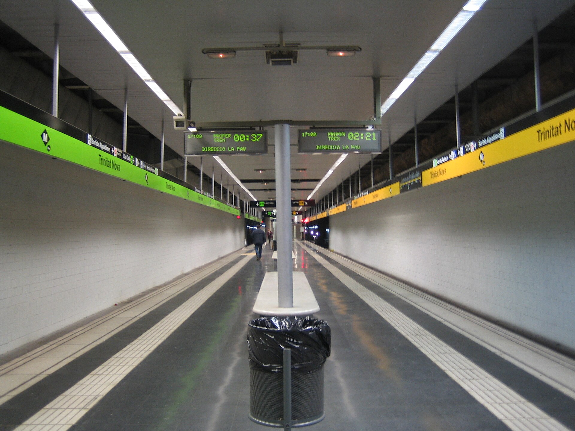 Imagem de referência de Estação Trinitad Nova, descrito nos dados abertos como estação do metrô de Barcelona