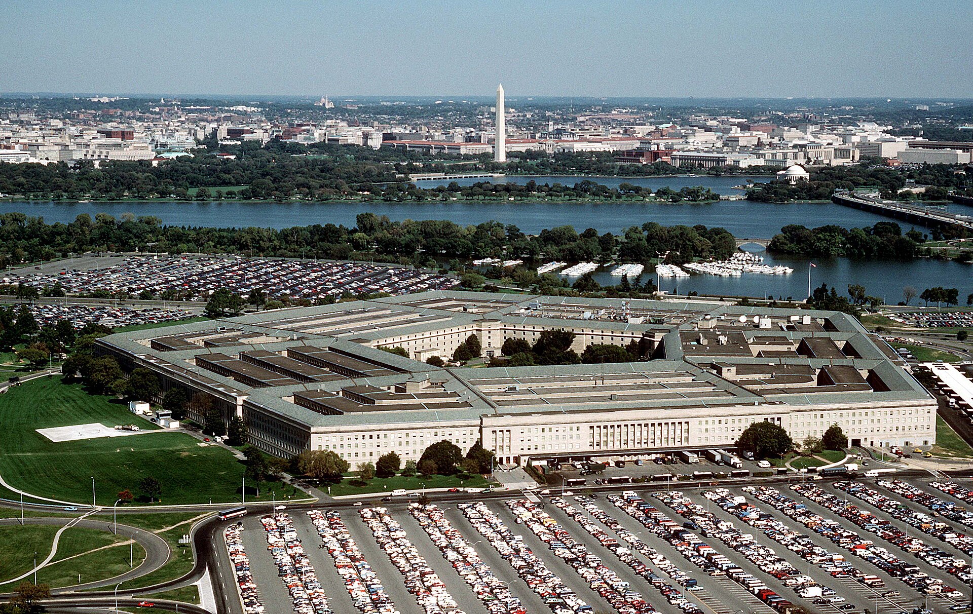 Imagem de referência de Departamento de Defesa dos Estados Unidos, descrito nos dados abertos como departamento executivo do governo federal dos Estados Unidos