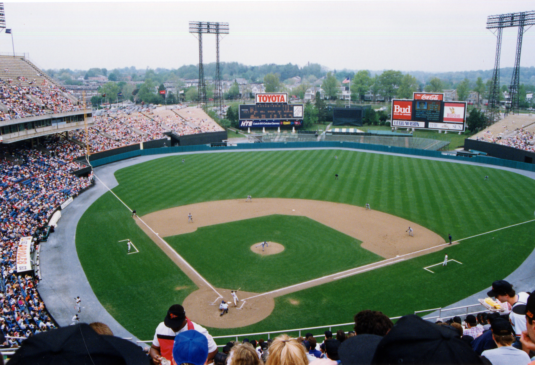 Imagem de referência de Memorial Stadium, descrito nos dados abertos como estádio em Baltimore, Estados Unidos