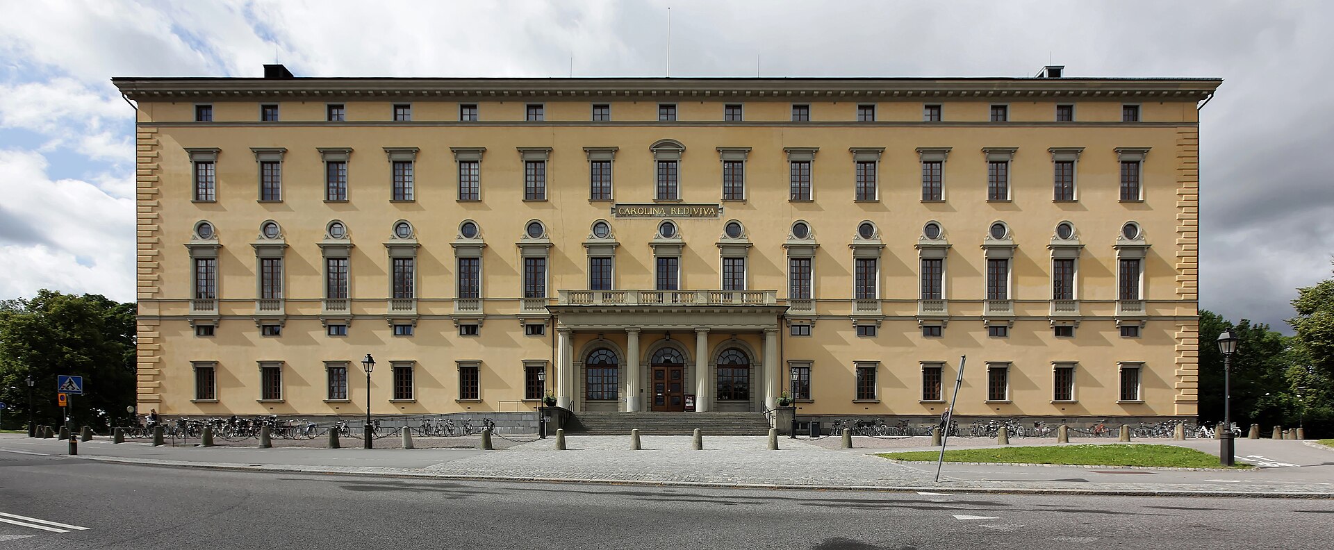Imagem de referência de Carolina Rediviva, descrito nos dados abertos como biblioteca da universidade de Uppsala, Suécia