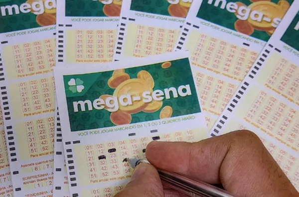Mega-Sena: 2 bolões da mesma lotérica ganham R$ 689 mil e R$ 459 mil cada