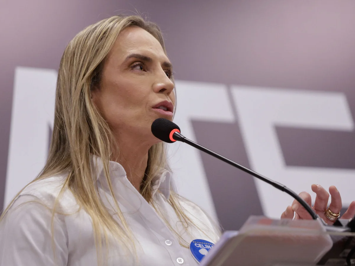 Celina a Arruda: "Nunca disse que sua herdeira andava de jatinho do Master"