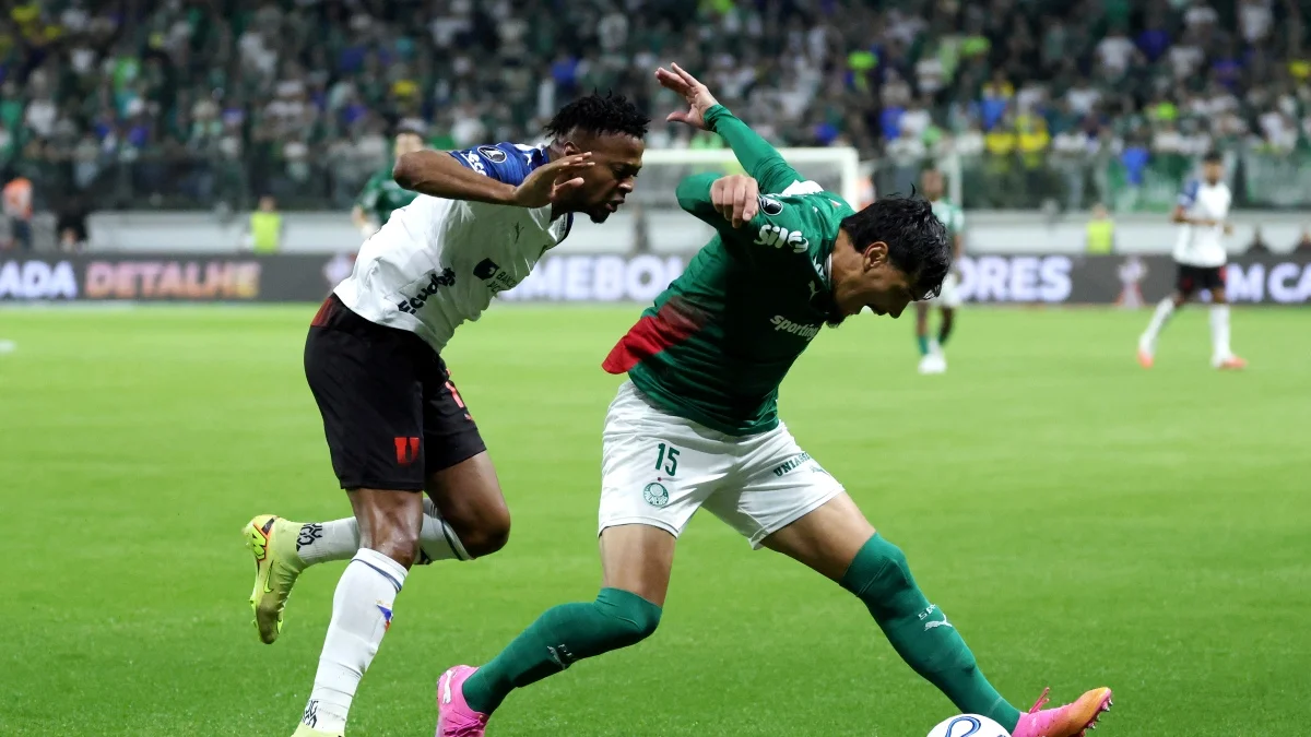 Libertadores: Gustavo Gómez recebe 3º amarelo e desfalca Palmeiras em Quito