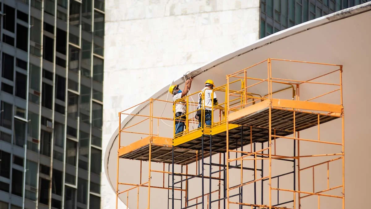 Preços da construção civil sobem 0,44% em agosto, diz IBGE