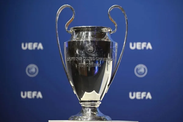 Com Bayern e United, confira os jogos da Champions League nesta quinta - destaque galeria