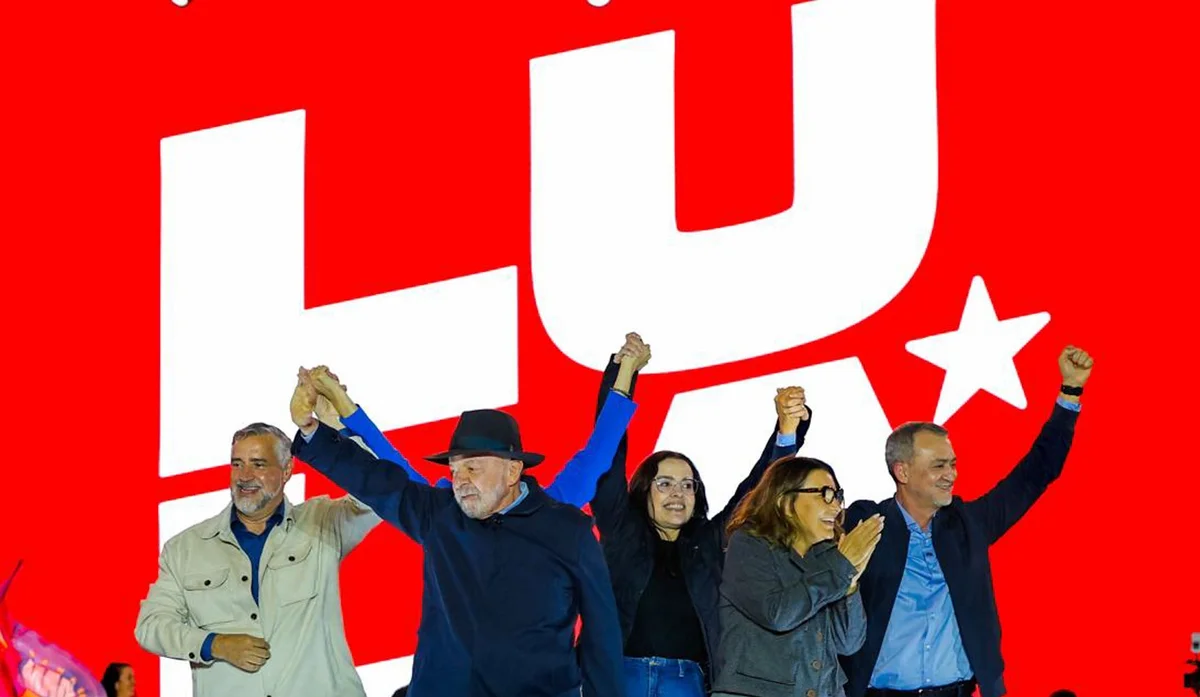 Lula diz que governo Bolsonaro “criou” Vorcaro: “Bandido virou banqueiro”
