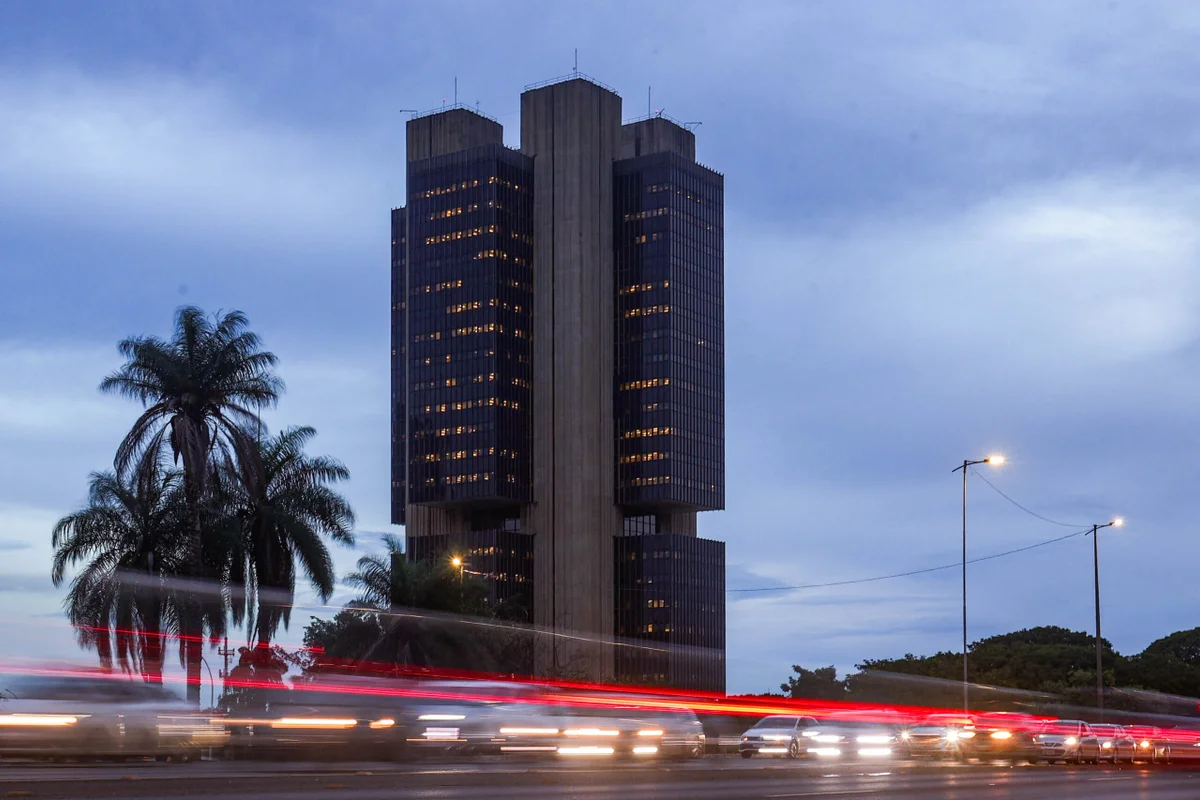 Deflação de agosto reforça apostas para corte da Selic no próximo Copom