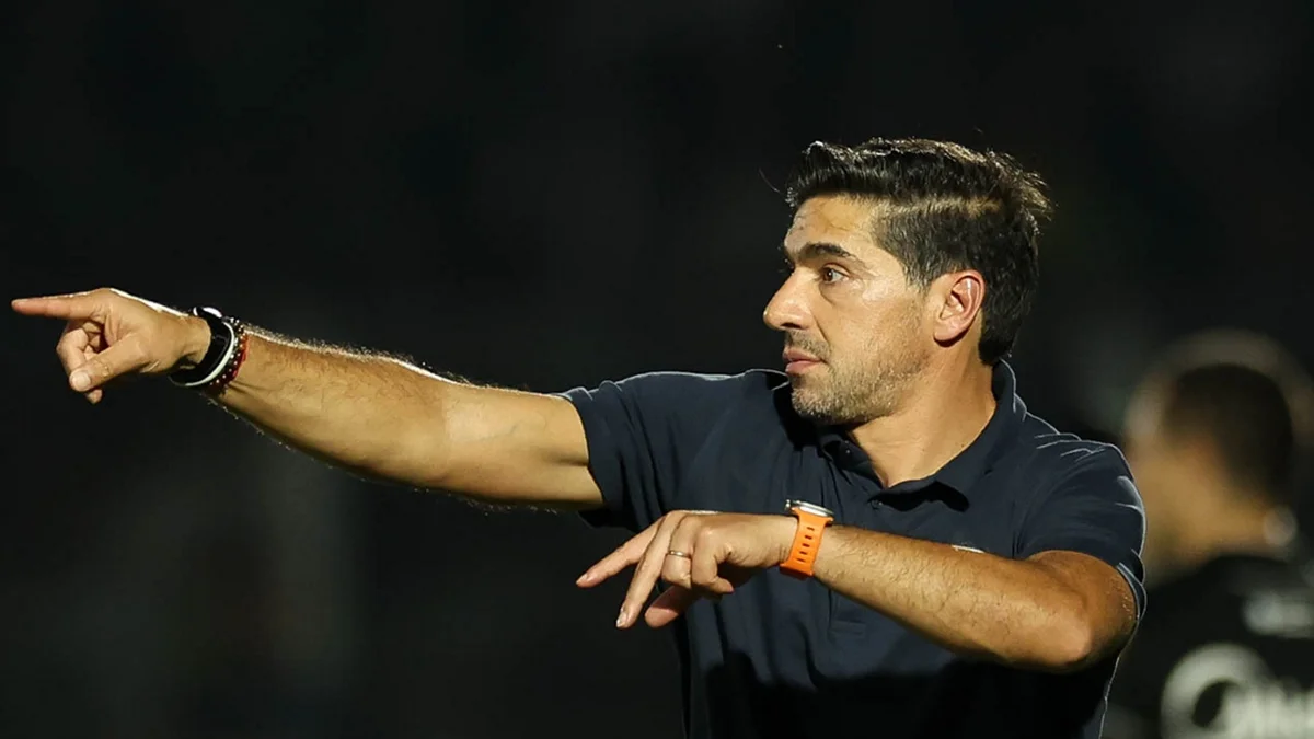 STJD aumenta pena de Abel Ferreira e técnico está fora do Choque-Rei