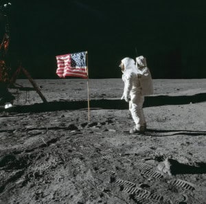 Cientistas querem procurar vestígios de tecnologia alienígena na Lua