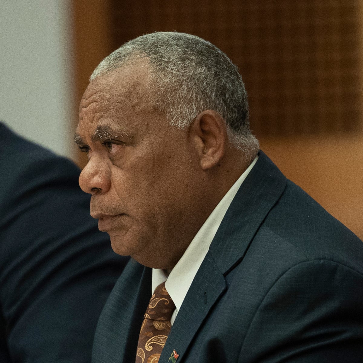Um morto e mais de 30 desaparecidos após o ferry afundar perto da costa de Vanuatu em mar agitado