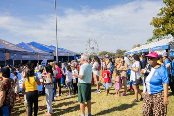 Além de Caetano Veloso, aniversário do Sesc-DF terá serviços gratuitos