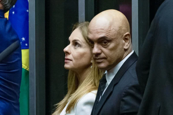 STF divulga contrato de R$ 131 milhões entre mulher de Moraes e Master