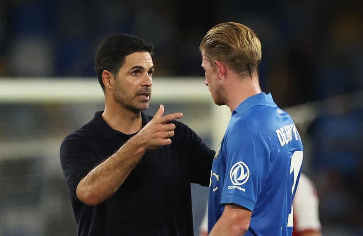 Ødegaard impressiona o Napoli enquanto o Arsenal começa a campanha da Liga dos Campeões com vitória