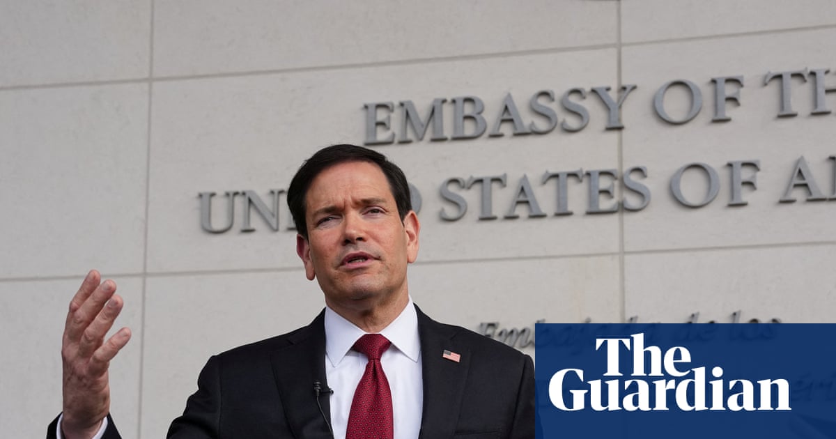 Rubio diz que os EUA trabalharão com aliados para combater o tráfico de drogas, enquanto três pessoas são mortas na última operação contra barcos