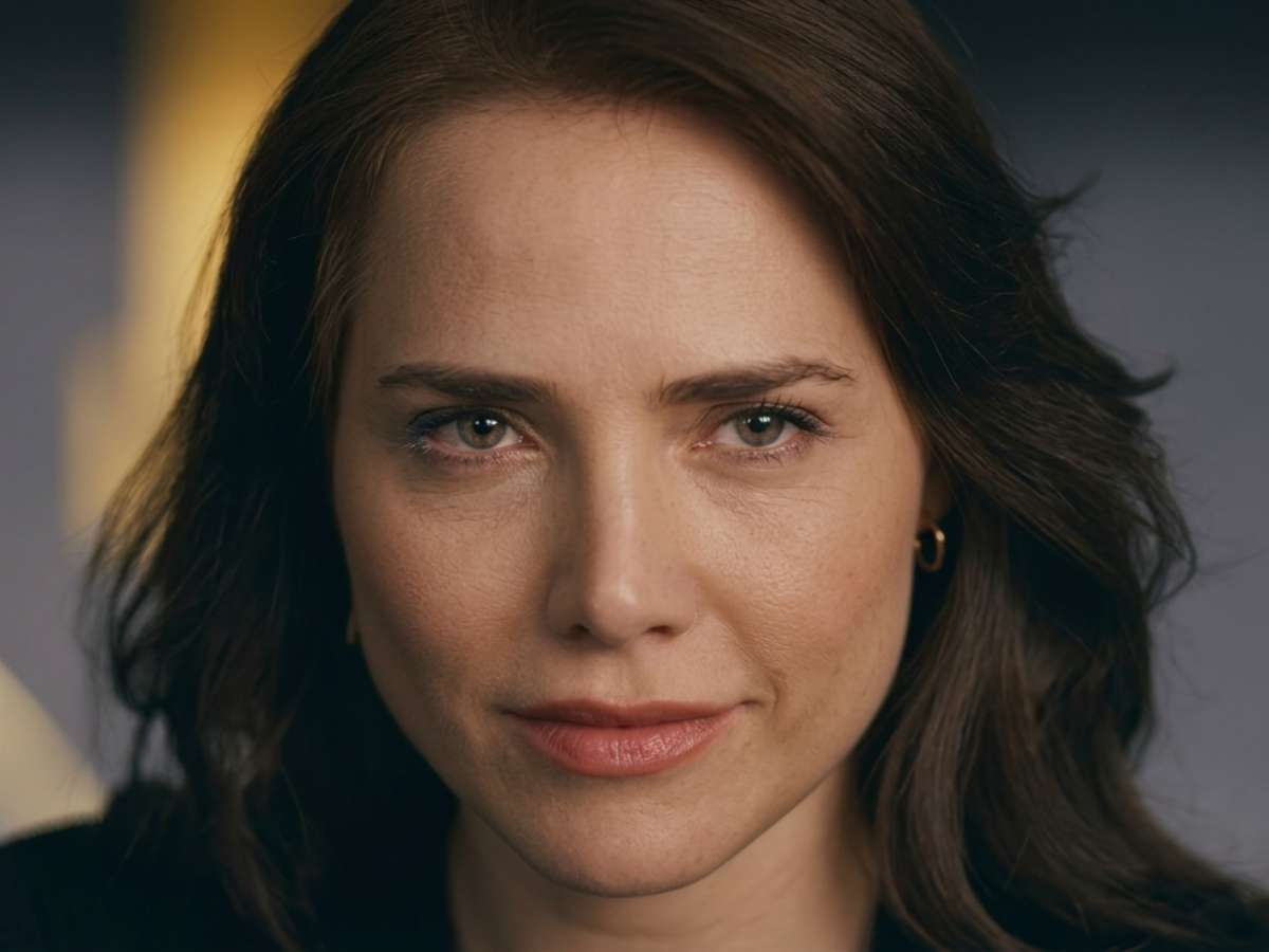 Quem é Adriana: uma justiceira sem dó de ninguém ou uma vilã disfarçada?