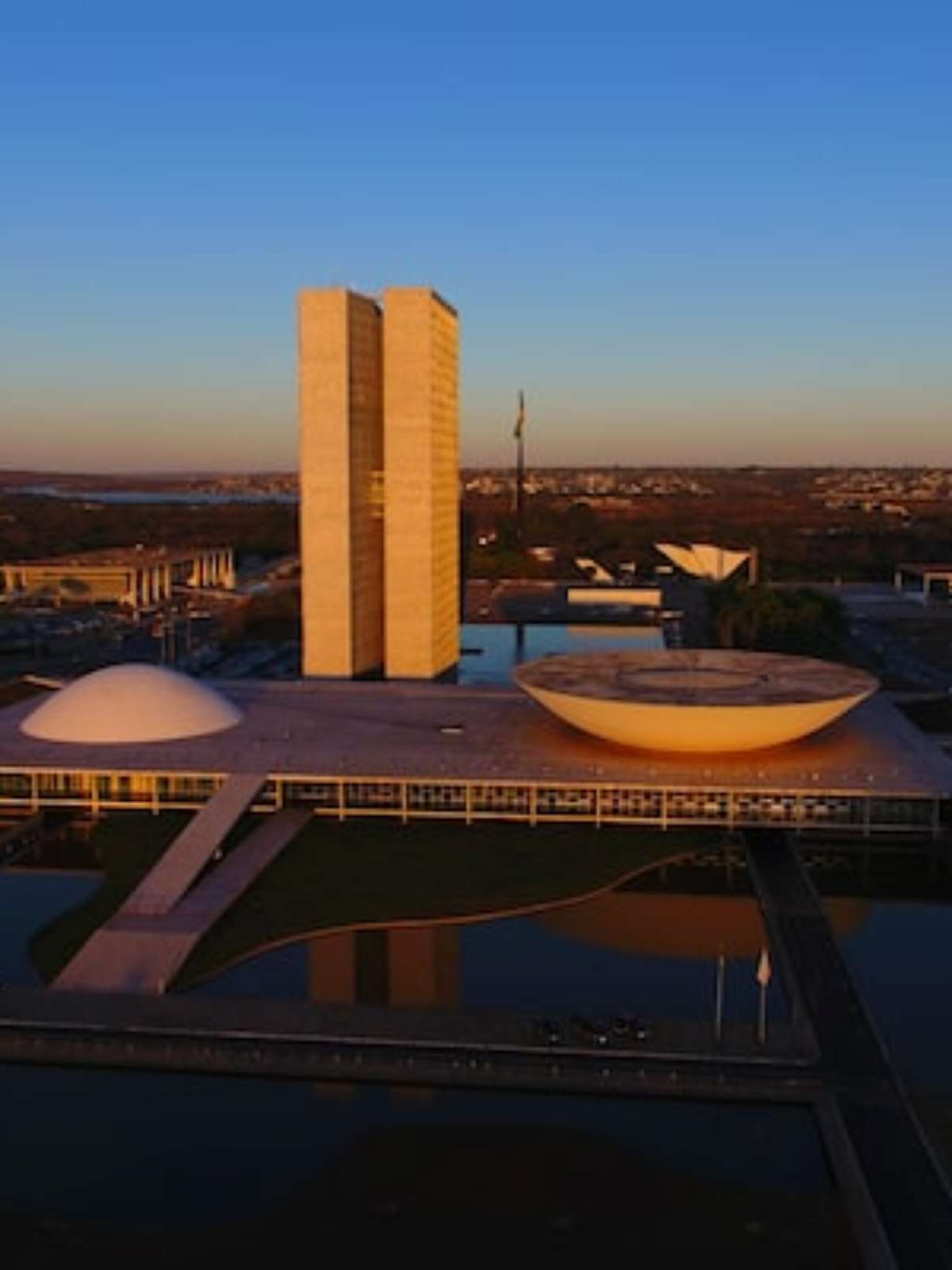 Eleições: entenda por que o mandato de senador dura 8 anos