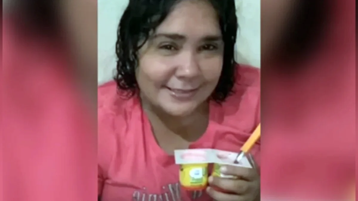 Mulher que fingiu ter 12 anos para ser adotada vai para prisão domiciliar