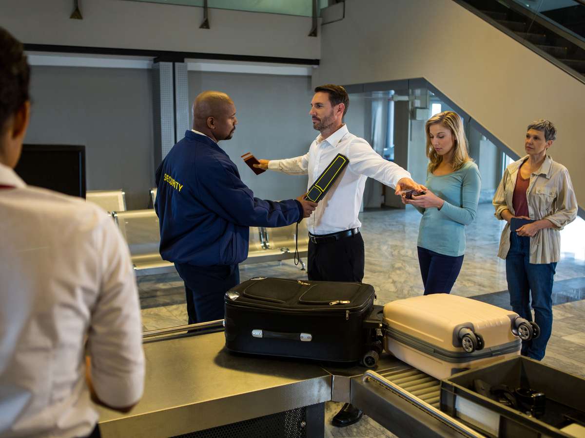 Do controle de passageiros às portas reforçadas: como o 11 de setembro mudou a segurança da aviação