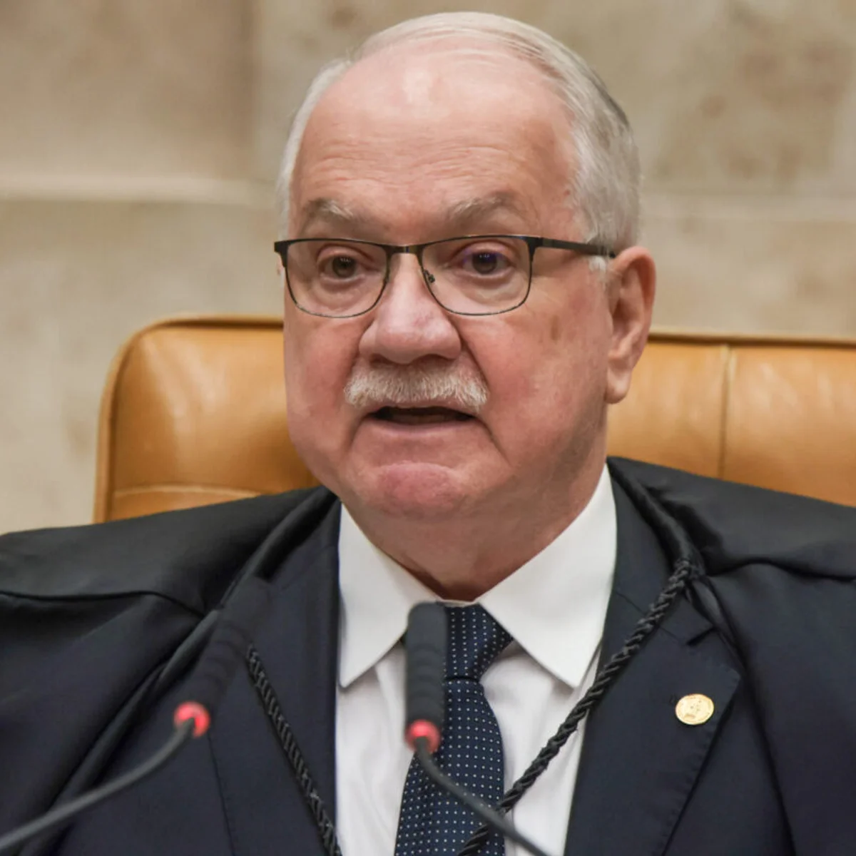 Fachin dá 48 horas para Andrei se manifestar e deixa cargo na PF em aberto