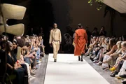 Sucesso no exterior, top model Raica Oliveira desfila no Metrópoles Catwalk