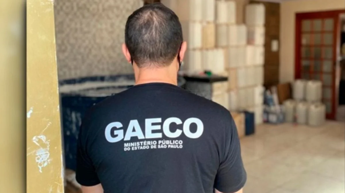 Imagem colorida de integrante do Gaeco, do MPSP