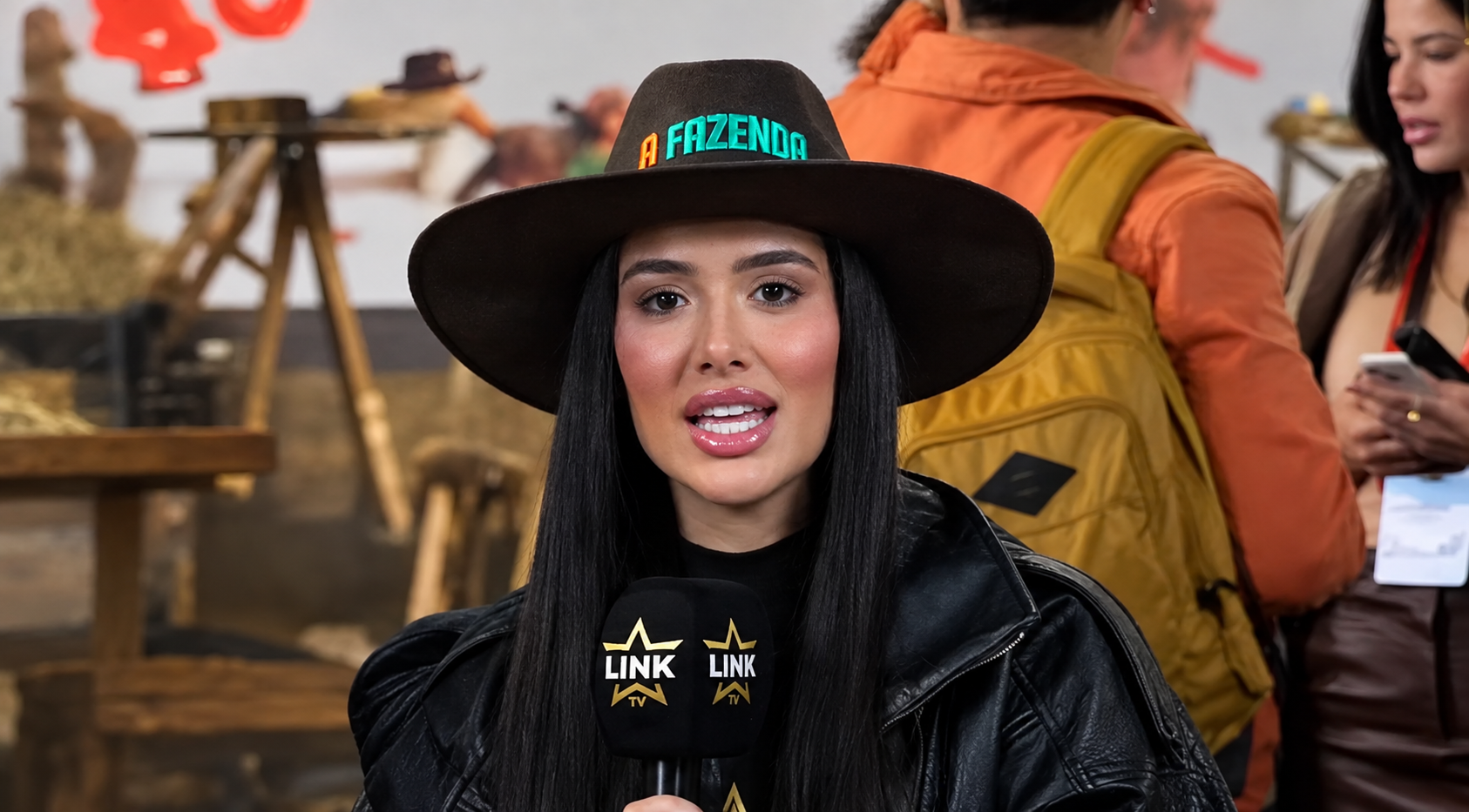 Bastidores da coletiva: Jordana Morais revela qual famoso gostaria no elenco de Fazenda