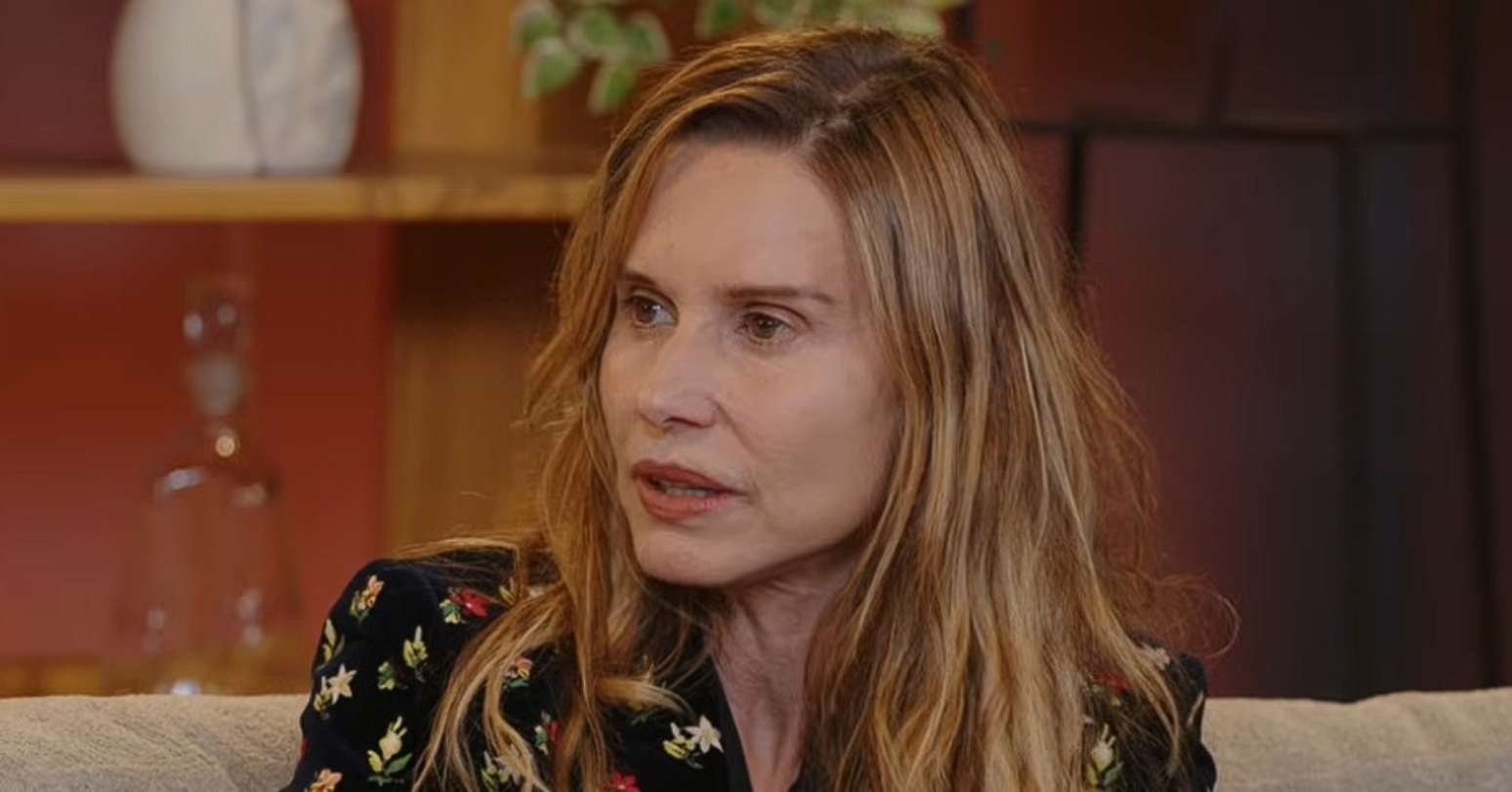 Paula Burlamaqui no podcast 'Vozes do Retiro': "Eu fa&ccedil;o reposi&ccedil;&atilde;o hormonal, an&aacute;lise, procuro malhar, ir no m&eacute;dico... Para estar bem, fico exausta, cansada"