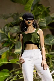 Sucesso no exterior, top model Raica Oliveira desfila no Metrópoles Catwalk