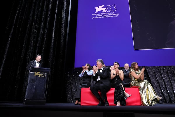 Naza venceu o prêmio especial do júri no Festival de Cinema de Veneza, enquanto Kaouther Ben Hania elogia o documentário sobre Gaza