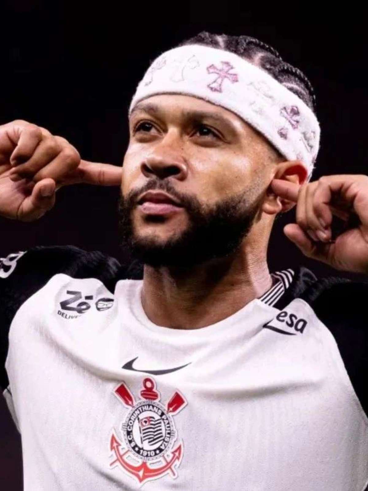 Memphis Depay decepciona pelo Corinthians contra Estudiantes; veja números