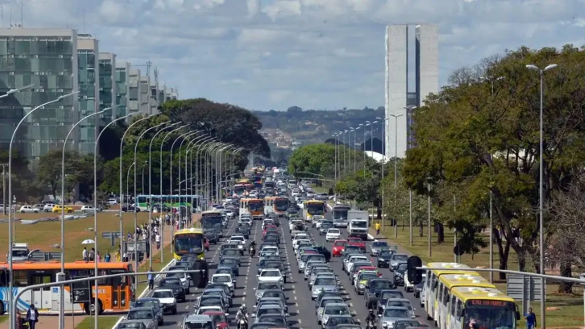 Show e corridas alteram trânsito na área central do DF no fim de semana