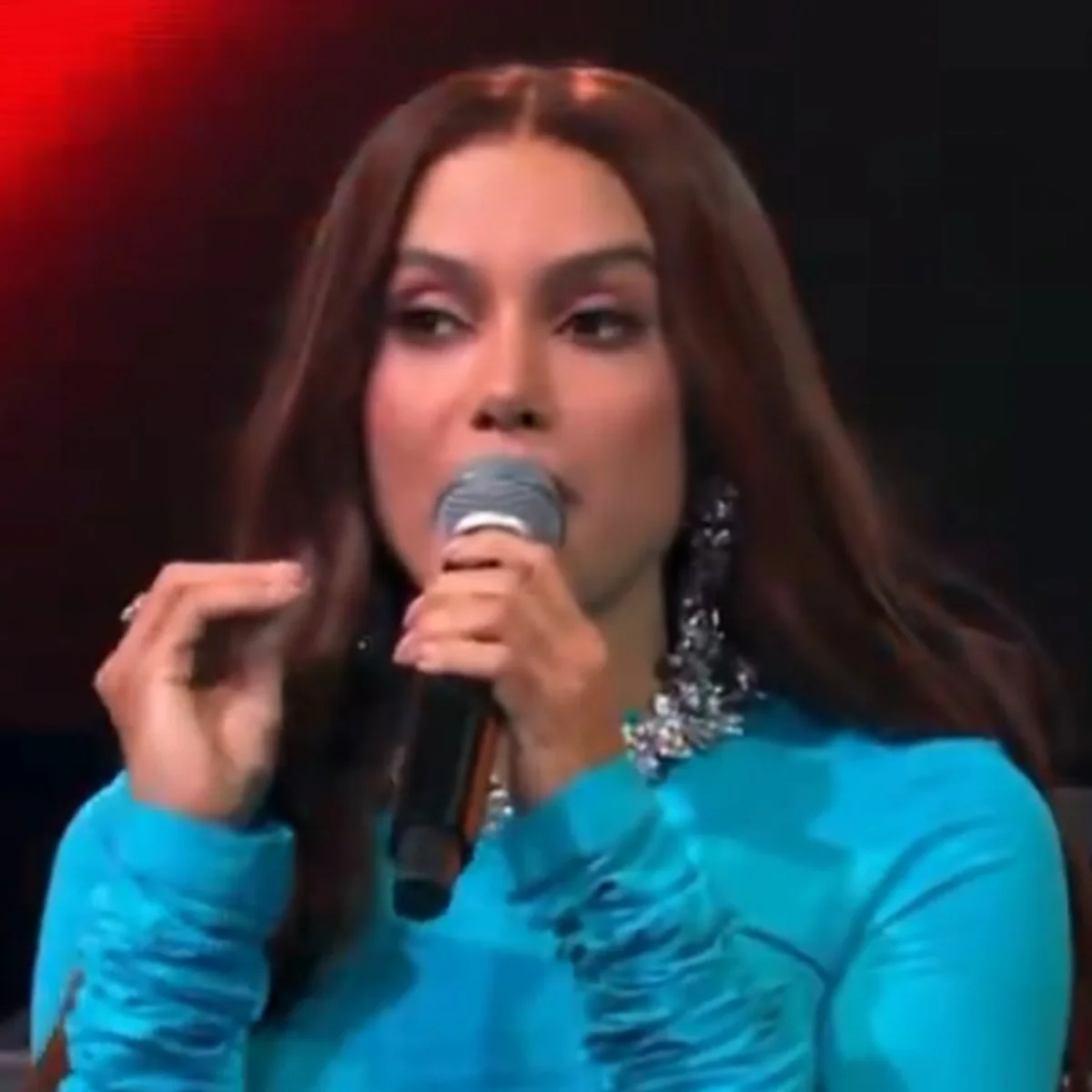 Anitta desabafa no Estrelas da Casa após críticas: "Não sou maluca"
