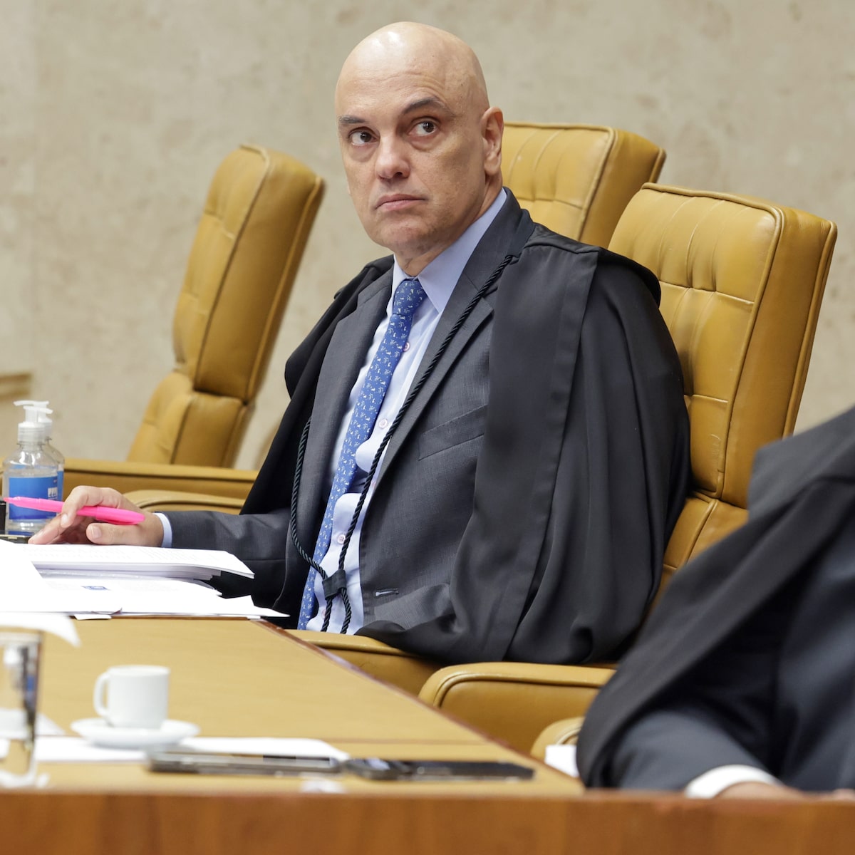 Veja os principais pontos e ‘recados’ da decisão de Dino para reintegrar Andrei à direção da PF