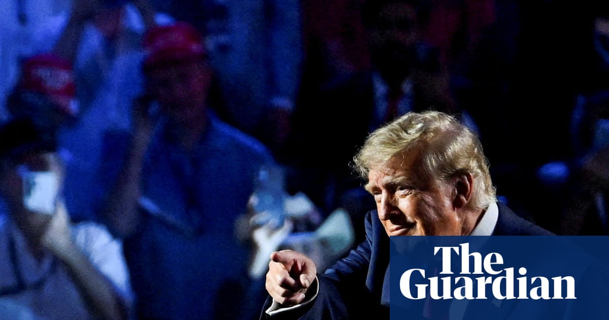 'Estou na chapa': Trump implora aos republicanos para votarem em novembro em uma convenção de meio de mandato incomum
