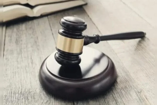 Homem que matou colega com martelo após briga por andaime é condenado em MG