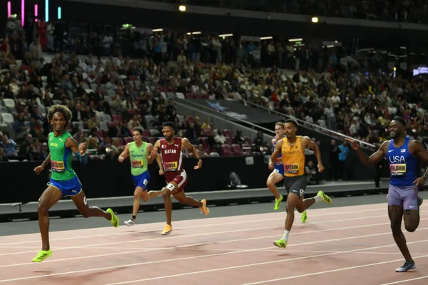 Alison dos Santos e Matheus Lima vão à final do Mundial de Atletismo - destaque galeria