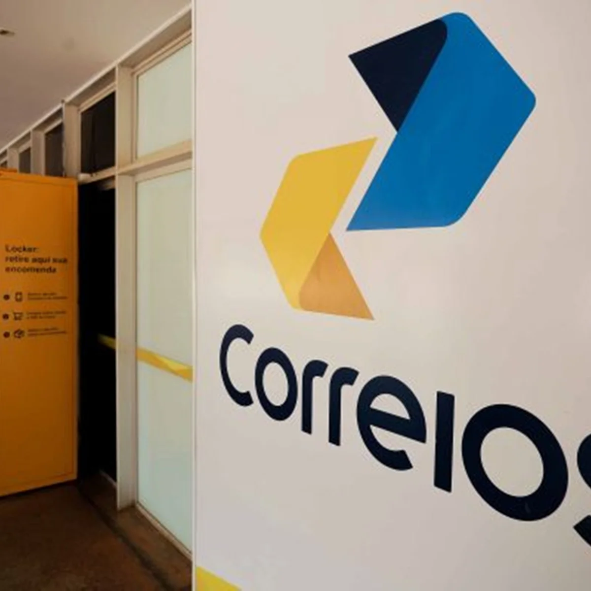 Correios: servidores cruzam braços por tempo indeterminado em todo o país