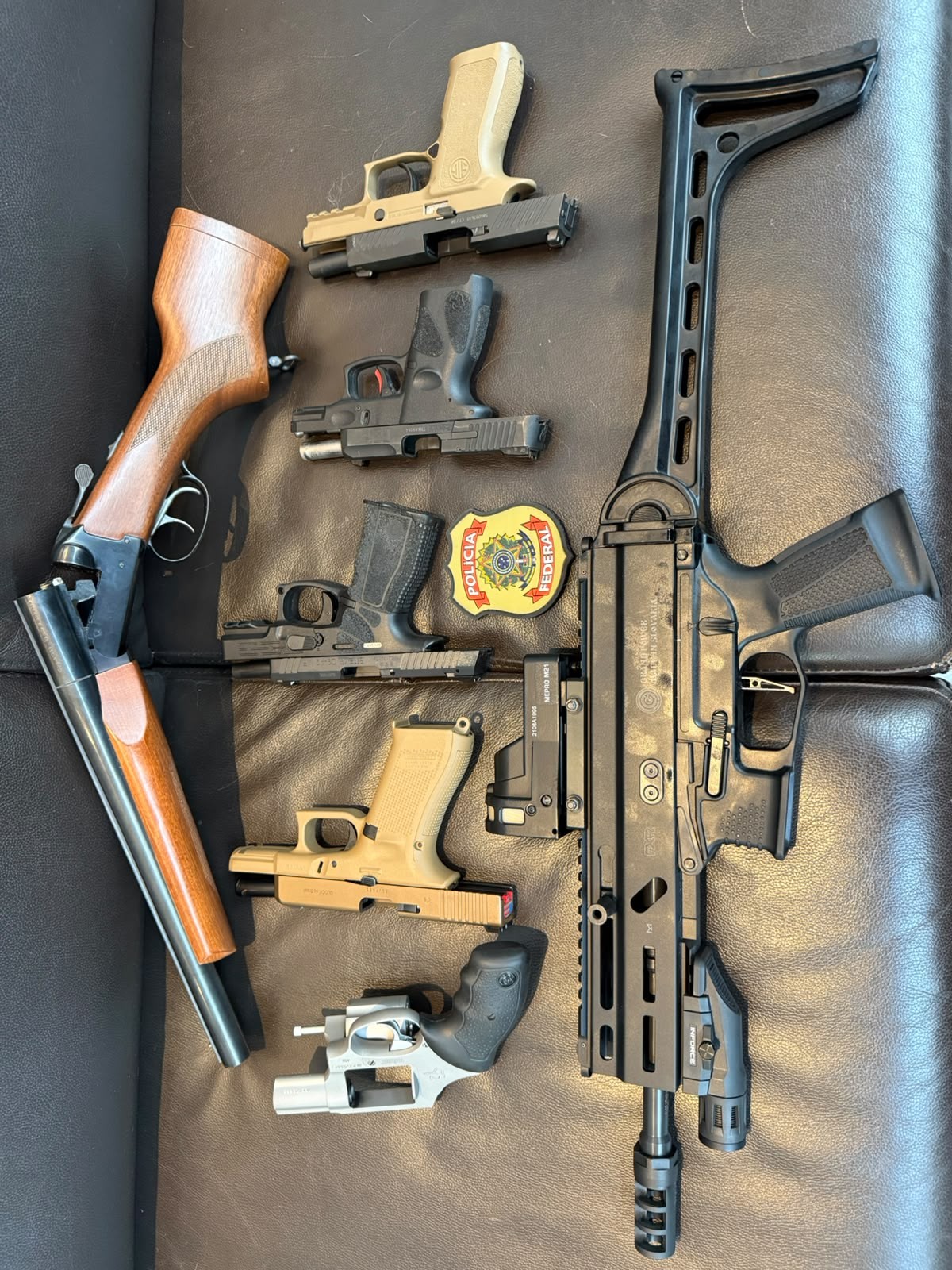 Mario Frias tem sete armas apreendidas pela Polícia PF em operação sobre 'Dark Horse'