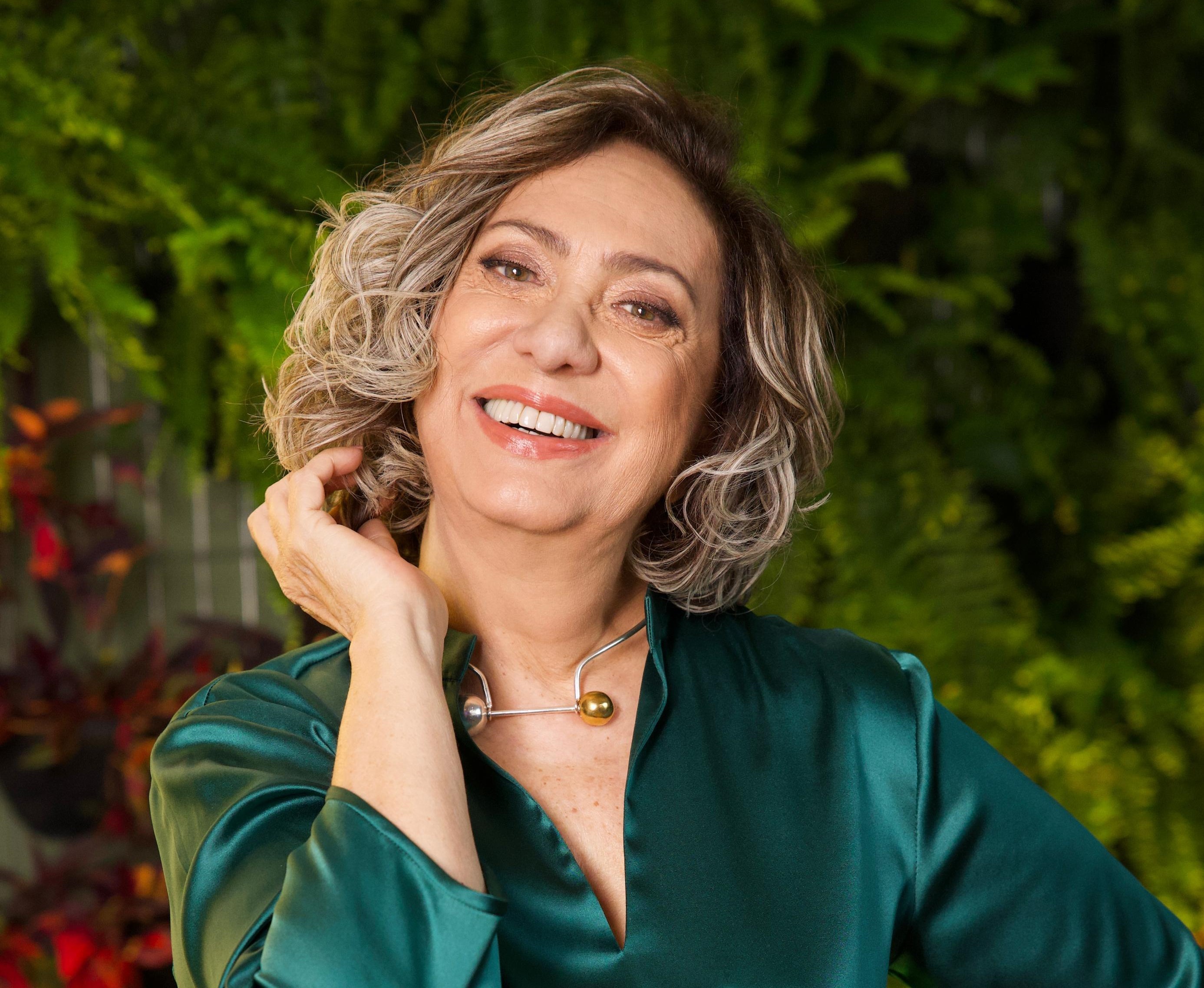 Eliane Giardini fala sobre voltar a viver Muricy em 'Avenida Brasil 2': 'Continuar essa família era uma vontade nossa na época'