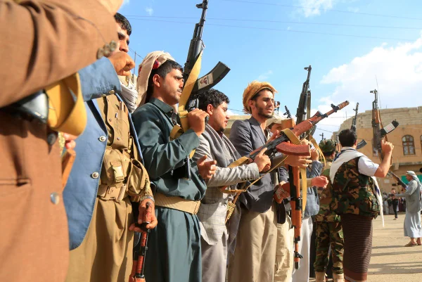 Houthis avançam no Iêmen e tomam ilha em rota vital de comércio de petróleo