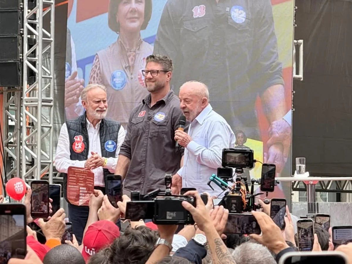 Lula: queda de sigilo vai desmascarar quem fez "putaria" junto com Vorcaro